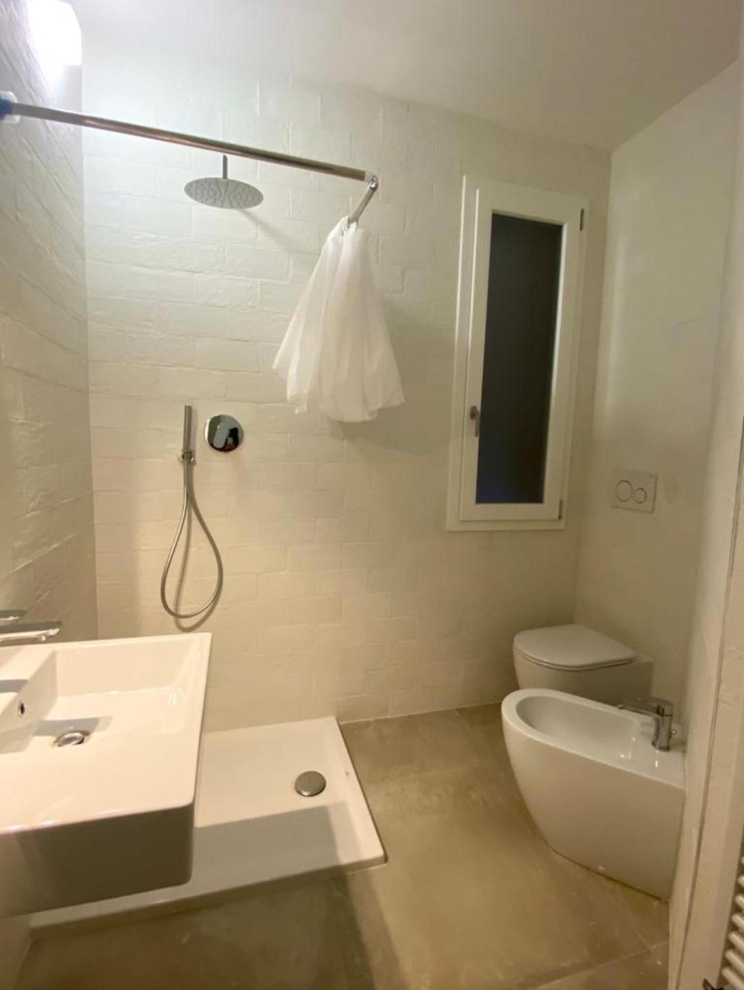 Farolfi Apartments Galliera Bologna Szoba fotó